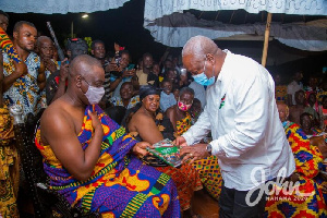 Dormaahene, Osagyefo Oseadeeyo Agyemang-Badu II and former President, John Dramani Mahama