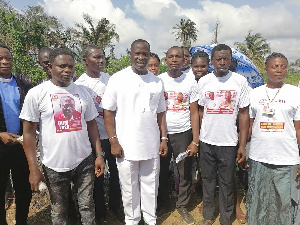 The MP Emmanuel Armah-Kofi in a pose with the GUM supporters