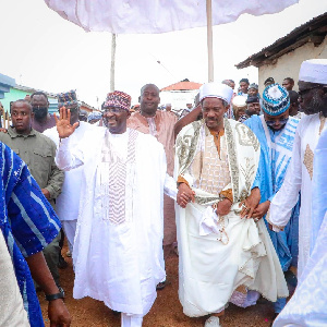 Khalifa Maikano (R) and Vice President Bawumia