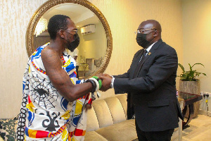 Dr Bawumia exchanging pleasantries with Nana Kwaku Aboagye Dewuro I, Okuapemhene Asamponghene