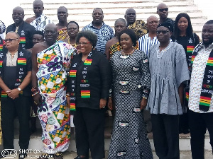 Barbado Prime Minister, Minister for Tourism and the chief of Cape Coast with his enoturage