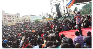 Kenya’s opposition leader leader Raila Odinga addressing supporters