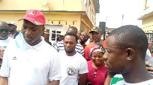 Member of Parliament for Asawase, Muntaka Mubarak with some NDC supporters at the police HQ