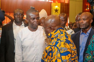 Pratt confers with Akufo-Addo during a press event at the presidency | File photo