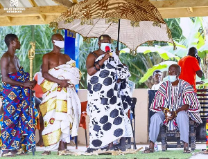 Obrempong Adarkwah Gyemerah II, the chief of Bontodiase and his kinsmen