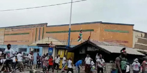 Violence erupted between supporters of NPP and NDC in Odododiodio constituency over the weekend