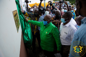 Akufo-Addo commissions a ceramics factory on his tour