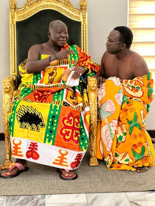 Asantehene-Osei-Tutu-II