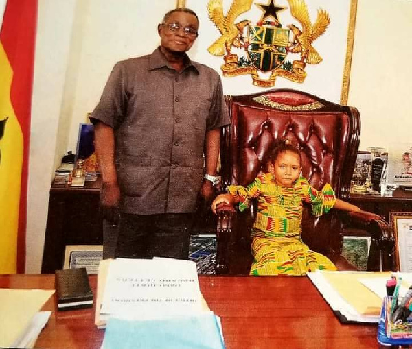 President Mills granted a child her wish to sit in his official seat at the presidency