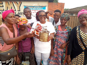 Efua Sekyi-Aidoo(m) with some of the Kayayes