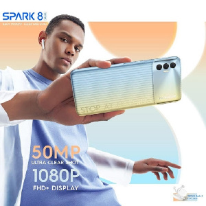 The Spark 8P comes in an iconic design equipped with a side-mounted fingerprint